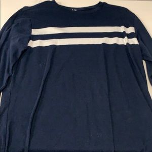Gap shirt